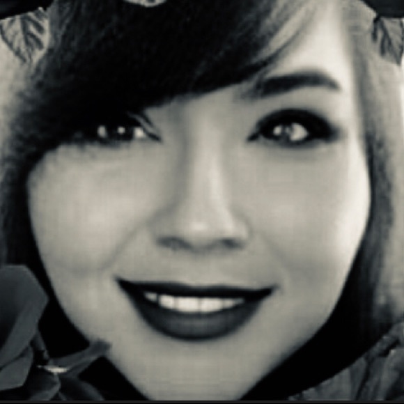 Meet your Posher, Maria - Picture 1 of 1